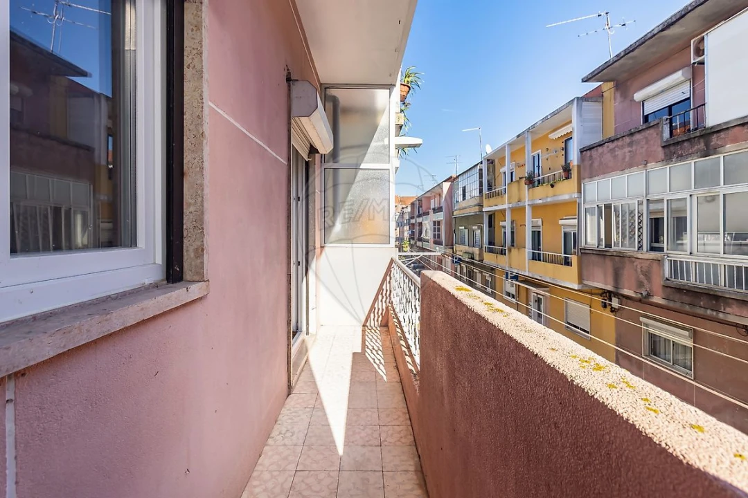 Apartamento T2 para Venda em Baixa da Banheira e Vale da Amoreira Foto 17