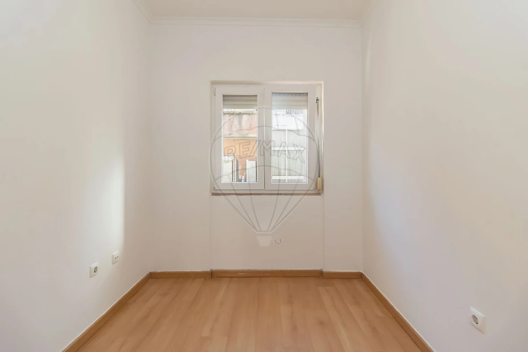 Apartamento T2 para Venda em Baixa da Banheira e Vale da Amoreira Foto 26