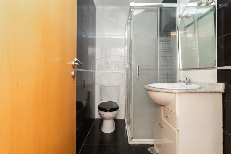 Apartamento T2 para Venda em Baixa da Banheira e Vale da Amoreira Foto 21