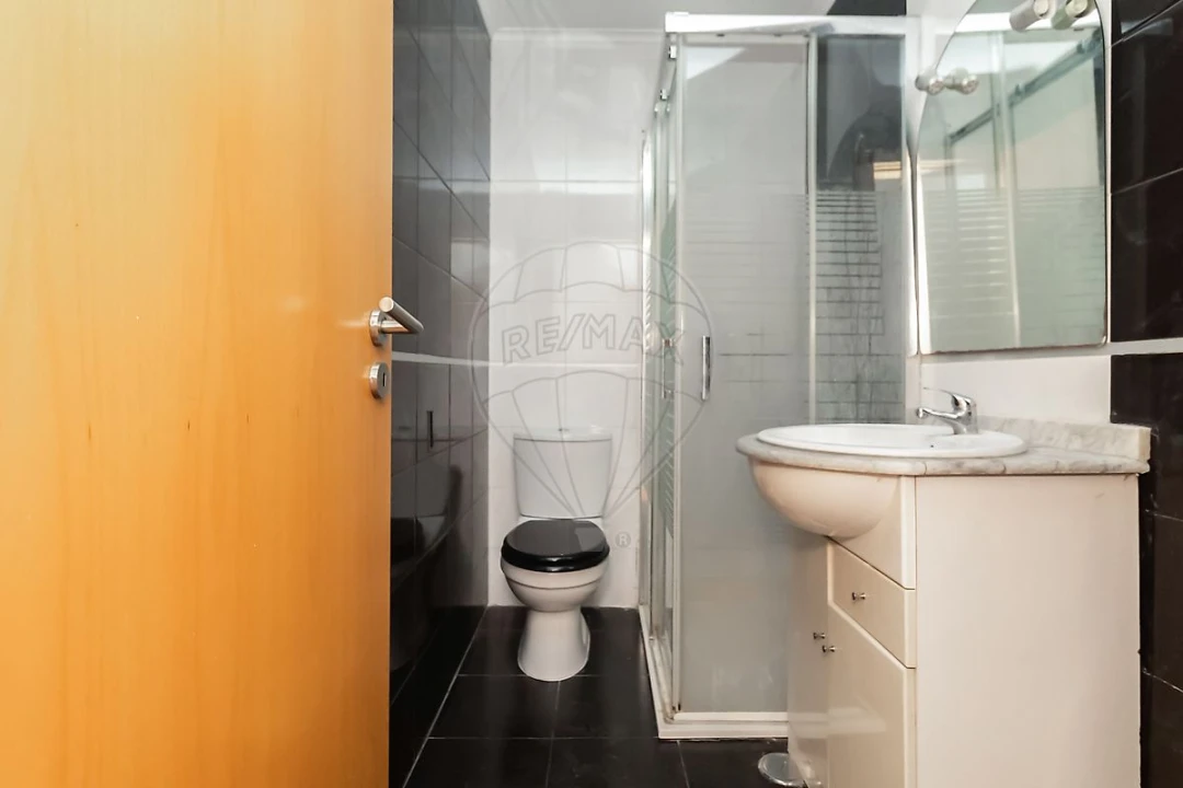 Apartamento T2 para Venda em Baixa da Banheira e Vale da Amoreira Foto 21