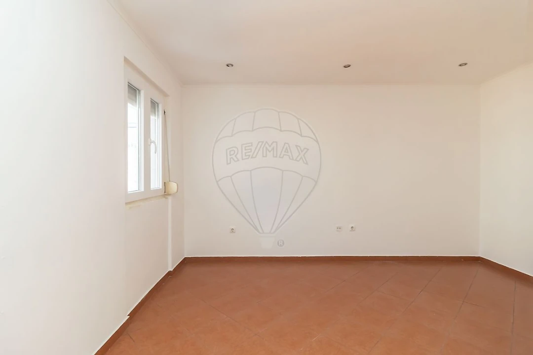 Apartamento T2 para Venda em Baixa da Banheira e Vale da Amoreira Foto 4