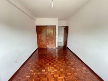 Apartamento T2 para Venda em Vilar de Andorinho