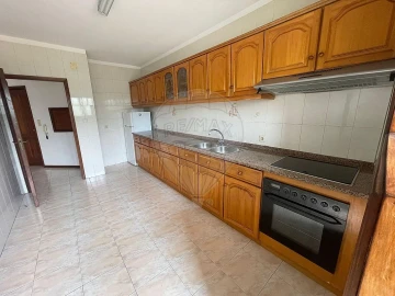Apartamento T2 para Venda em Vilar de Andorinho