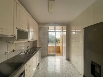 Apartamento T2 para Venda em Arcozelo