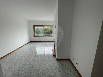 Apartamento T2 para Venda em Arcozelo