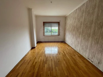 Apartamento T2 para Venda em Arcozelo