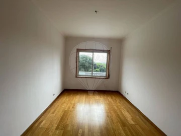 Apartamento T2 para Venda em Arcozelo