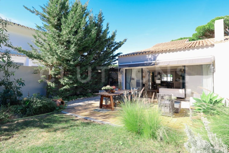 Moradia T3 para Venda em Quarteira Foto 52