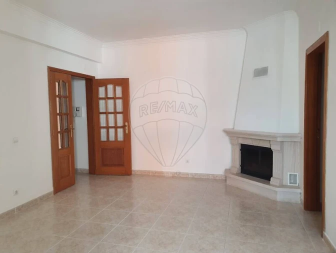 Apartamento T2 para Venda em União das Freguesias de Setúbal