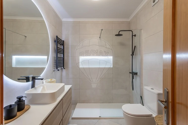 Apartamento T1 para Venda em Alcabideche Foto 19