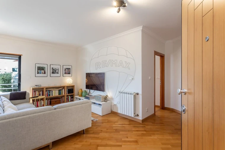Apartamento T1 para Venda em Alcabideche Foto 2