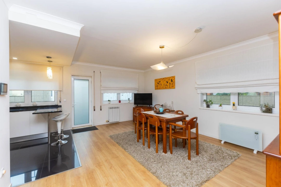 Moradia T4 para Venda em Cidade da Maia Foto 13