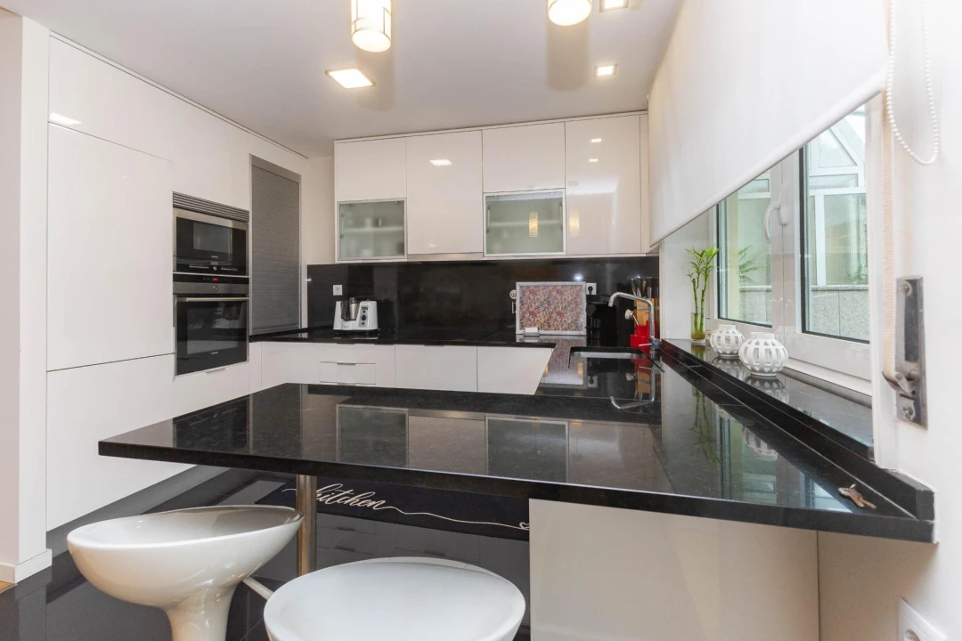 Moradia T4 para Venda em Cidade da Maia Foto 16