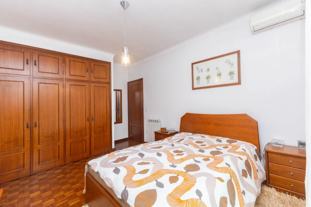 Moradia T4 para Venda em Cidade da Maia Foto 30