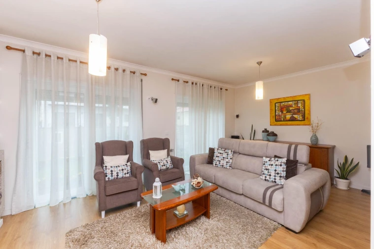 Moradia T4 para Venda em Cidade da Maia Foto 10