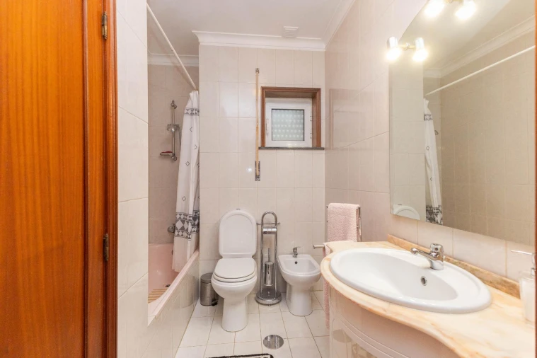 Moradia T4 para Venda em Cidade da Maia Foto 32