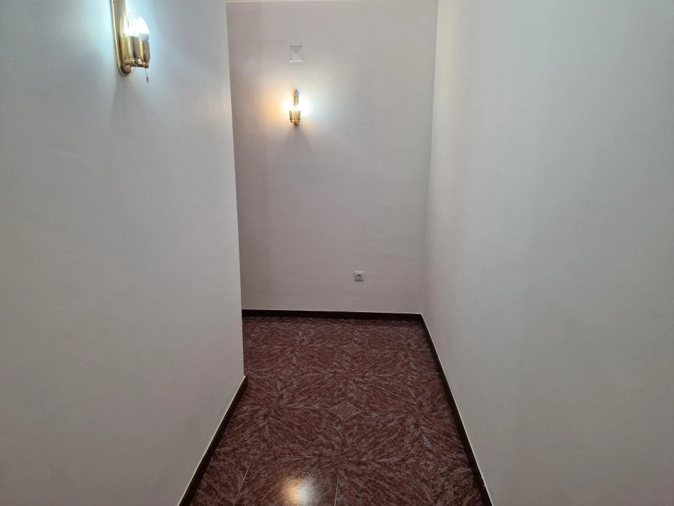 Apartamento T2 para Venda em Massamá e Monte Abraão Foto 21