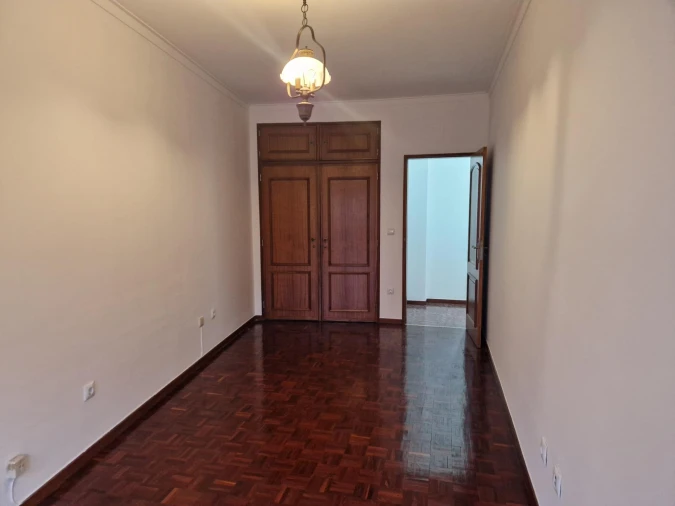 Apartamento T2 para Venda em Massamá e Monte Abraão Foto 25