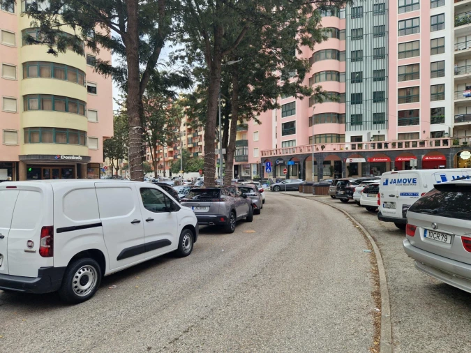 Apartamento T2 para Venda em Massamá e Monte Abraão Foto 5