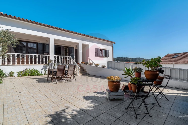 Moradia T3 para Venda em Foz do Arelho Foto 3