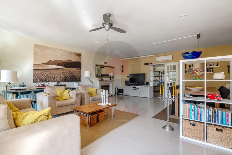 Moradia T3 para Venda em Foz do Arelho Foto 8