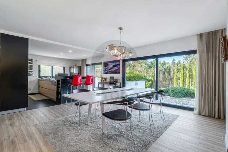 Moradia T4 para Venda em Nadadouro Foto 10