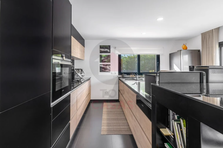 Moradia T4 para Venda em Nadadouro Foto 12