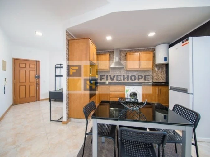 Quarto para Arrendamento em Marinha Grande