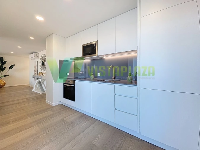 Apartamento T2 para Venda em Portimão Foto 7