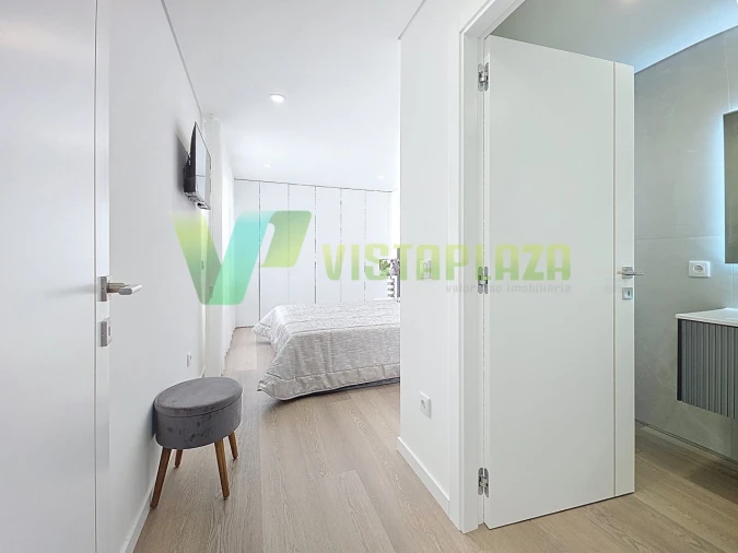 Apartamento T2 para Venda em Portimão Foto 23