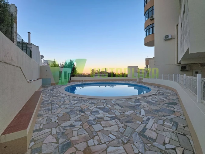 Apartamento T2 para Venda em Portimão Foto 33