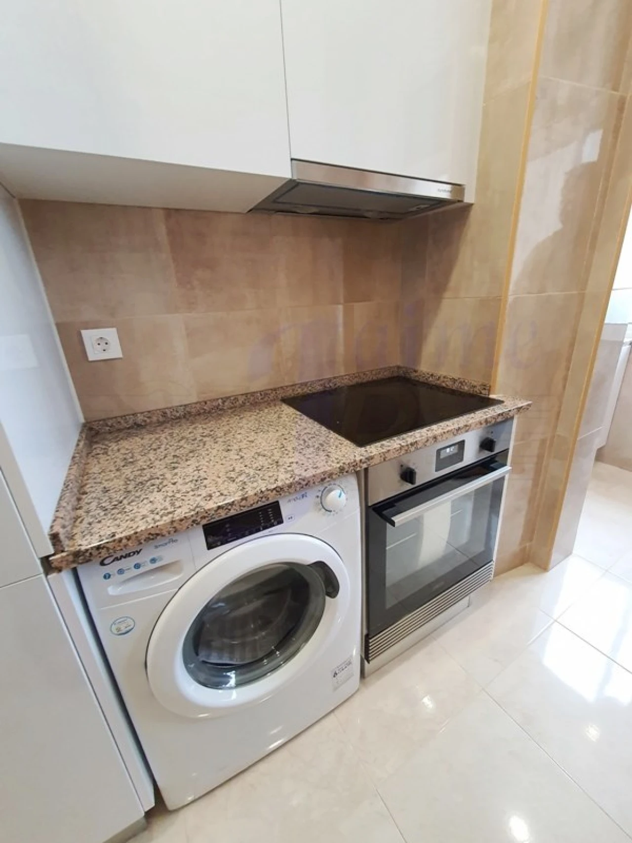 Apartamento T1 para Venda em Campo de Ourique Foto 2