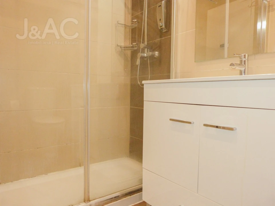 Apartamento T2 para Venda em Cascais e Estoril Foto 22