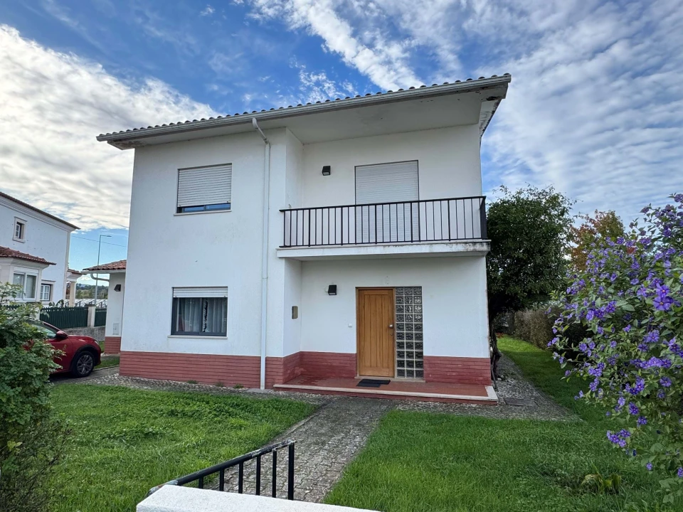 Moradia para Venda em Alcobaça e Vestiaria Foto 1