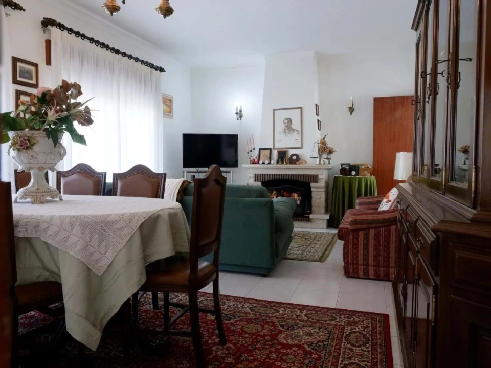 Moradia T4 para Venda em Evora de Alcobaça Foto 6