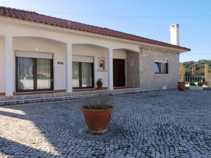 Moradia T4 para Venda em Evora de Alcobaça Foto 15