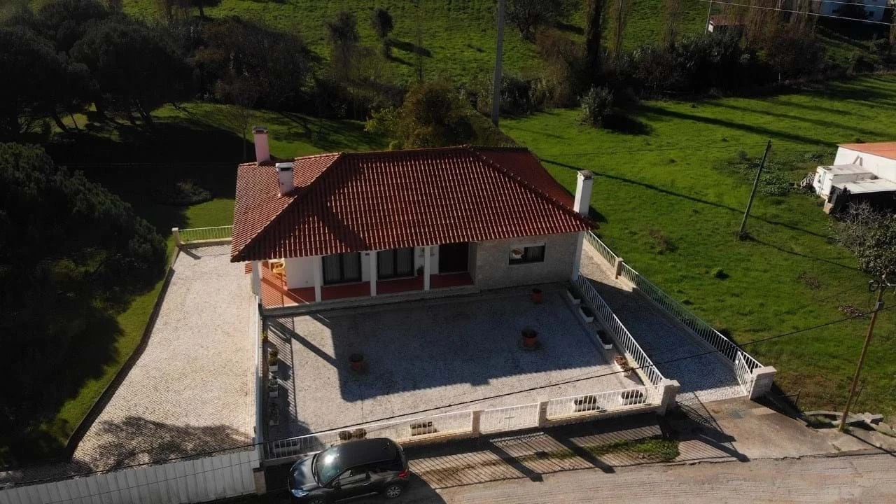 Moradia T4 para Venda em Evora de Alcobaça Foto 3