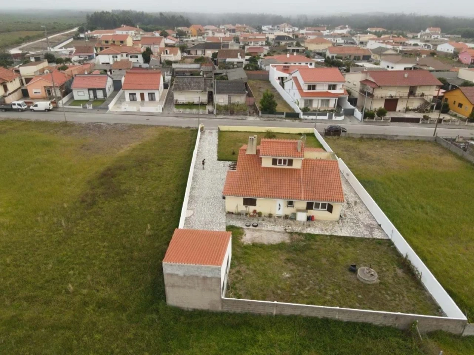 Moradia T2 para Venda em Vieira de Leiria Foto 5