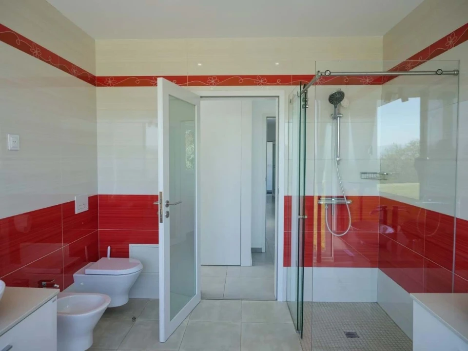 Moradia T5 para Venda em Barrio Foto 28