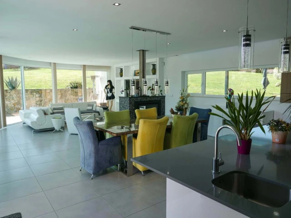 Moradia T5 para Venda em Barrio Foto 10