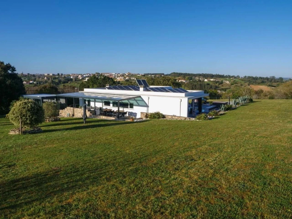 Moradia T5 para Venda em Barrio Foto 45