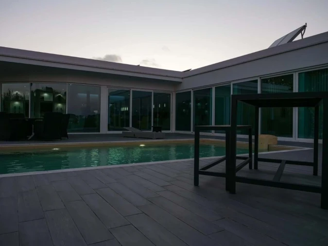 Moradia T5 para Venda em Barrio Foto 47