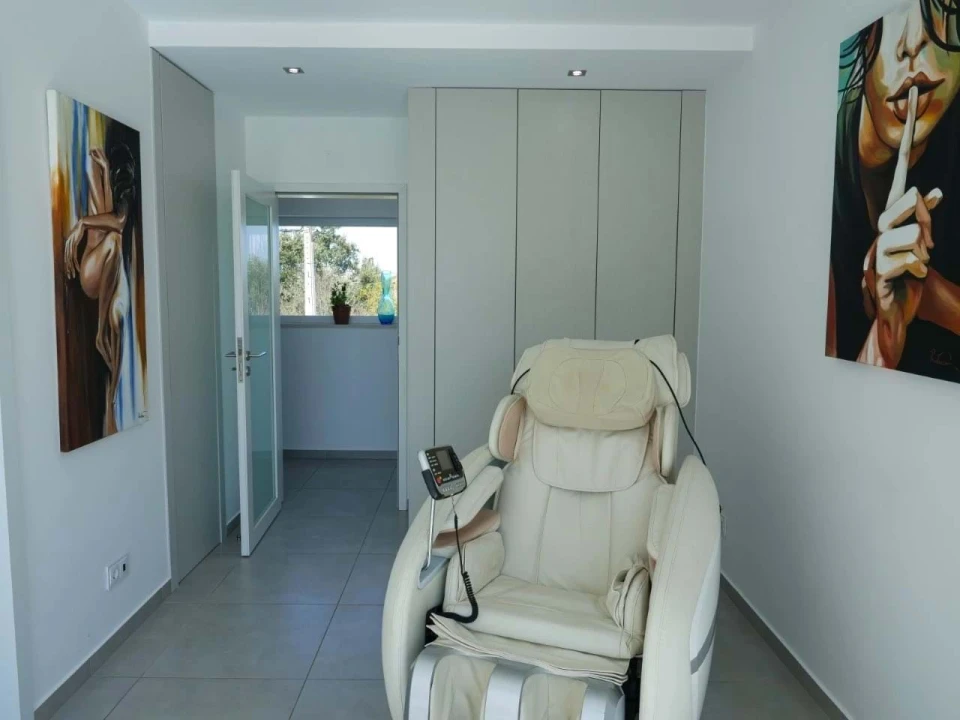 Moradia T5 para Venda em Barrio Foto 24