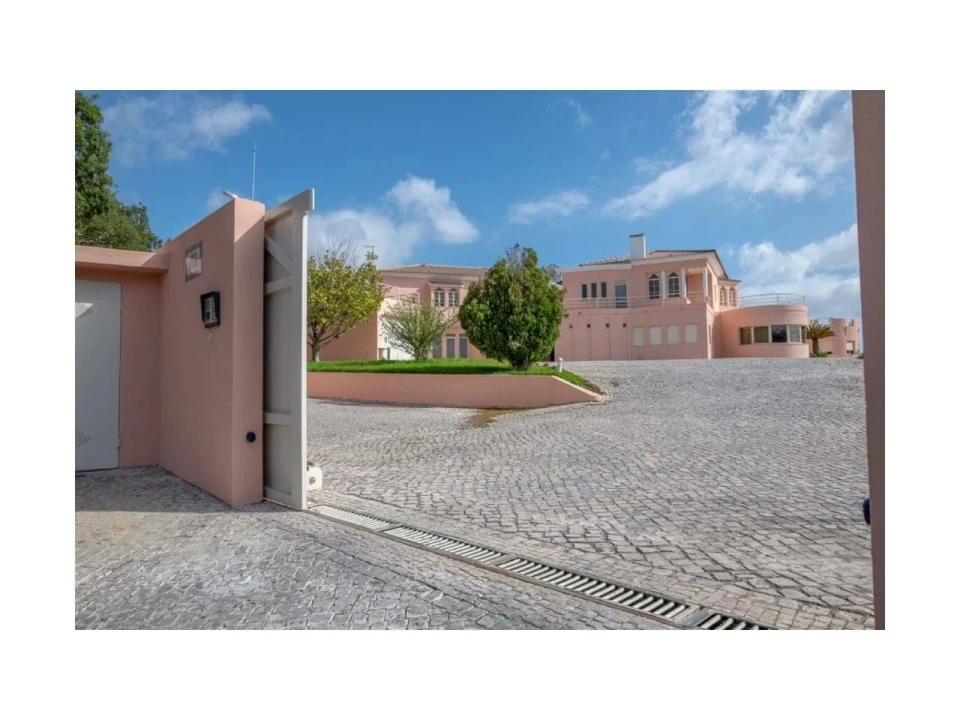 Moradia T6 para Venda em Maiorga Foto 1