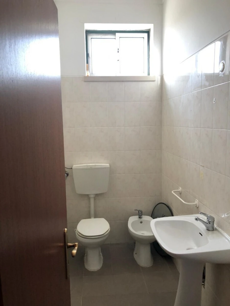 Loja para Arrendamento em Ferreira do Zezere Foto 4