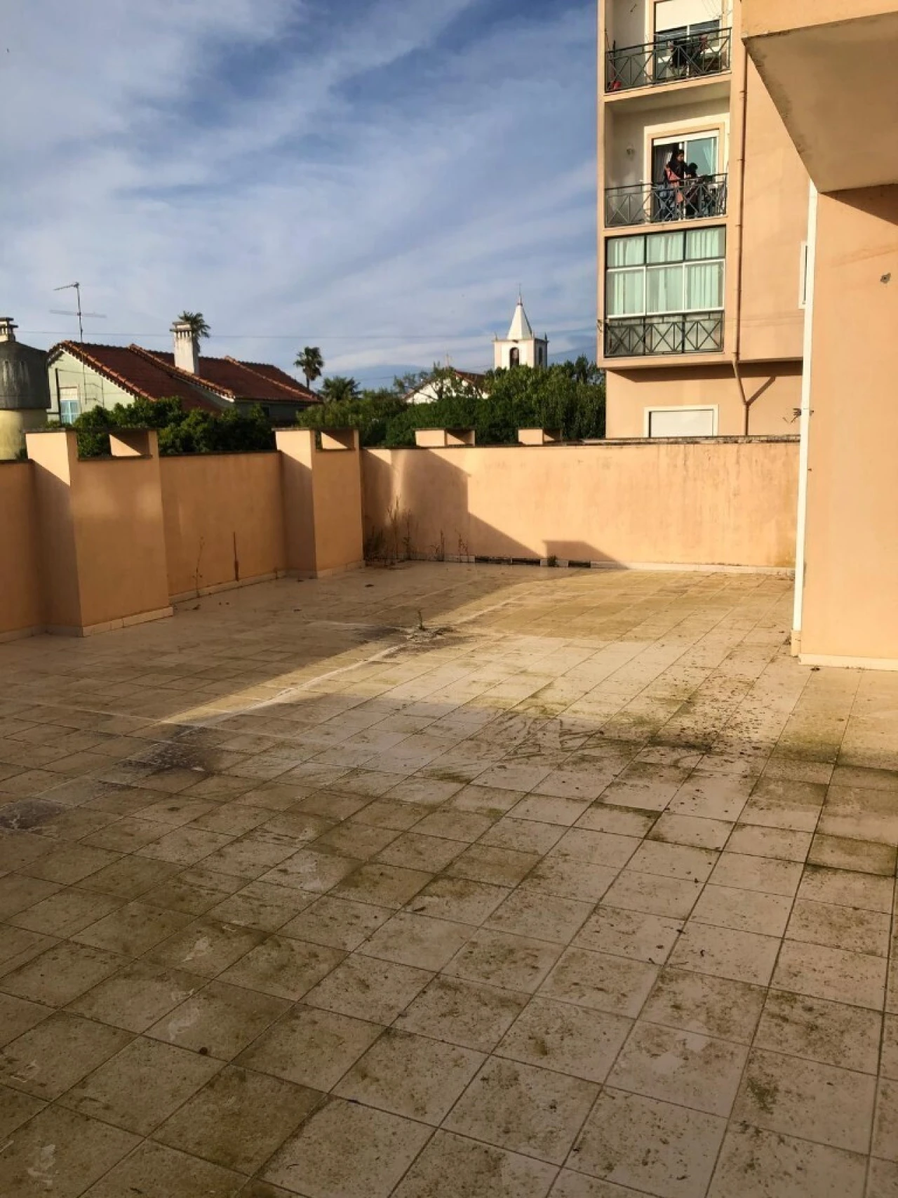 Loja para Arrendamento em Ferreira do Zezere Foto 1