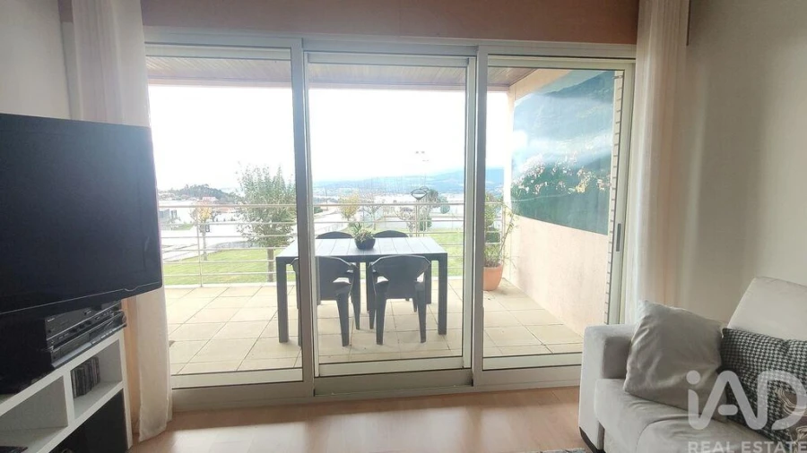 Apartamento T2 para Venda em Loivo Foto 8