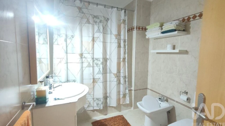 Apartamento T2 para Venda em Loivo Foto 19