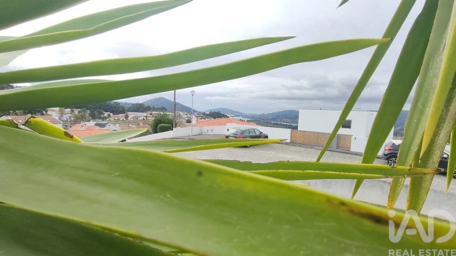 Apartamento T2 para Venda em Loivo Foto 26