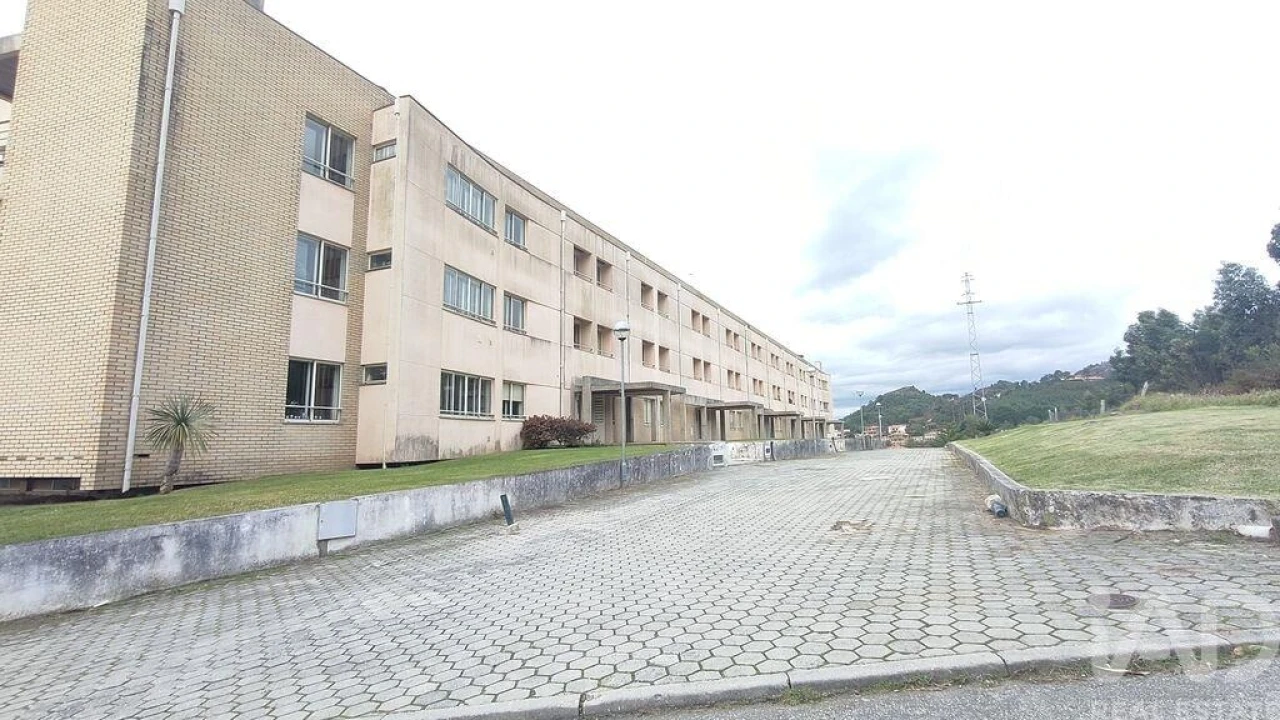 Apartamento T2 para Venda em Loivo Foto 28